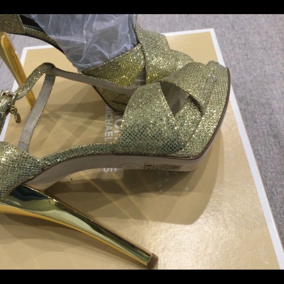 Micheal Kors Gold Diana T-Strap Heels - Picture 7 of 11